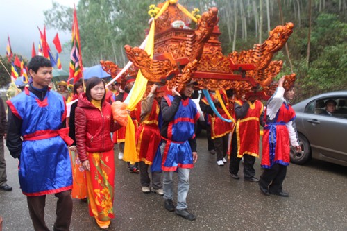 Cultural features of folk festivals in Vietnam  - ảnh 2